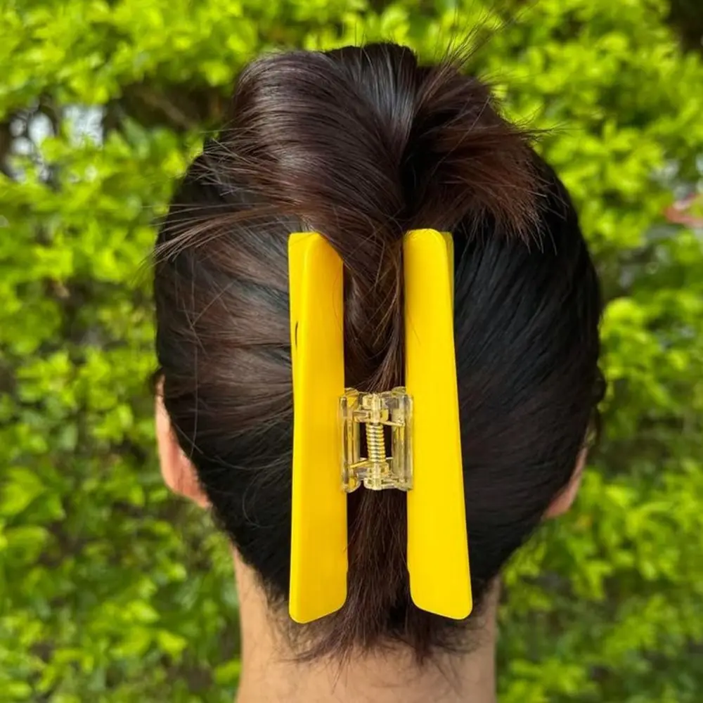 

Fashion Vibrant Yellow Hair Claw Clip Frosted Hair Accessories Caution Sign Hair Claw Clip Strong Grip Shark Clip Girls Gift