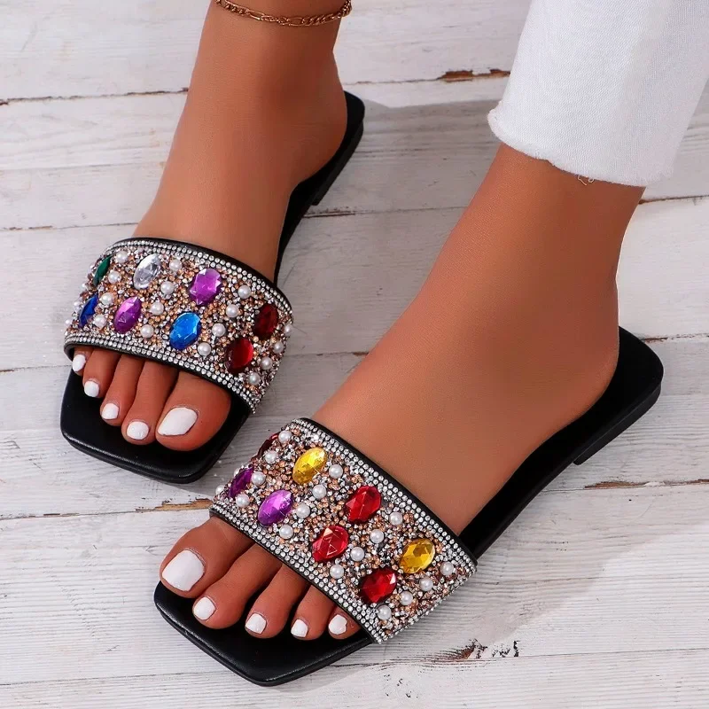 2024 New Fashion Versatile Solid Color Women's Slippers Temperament Rhinestone Decorated Open Toe Beach Shoes for Women Zapatos