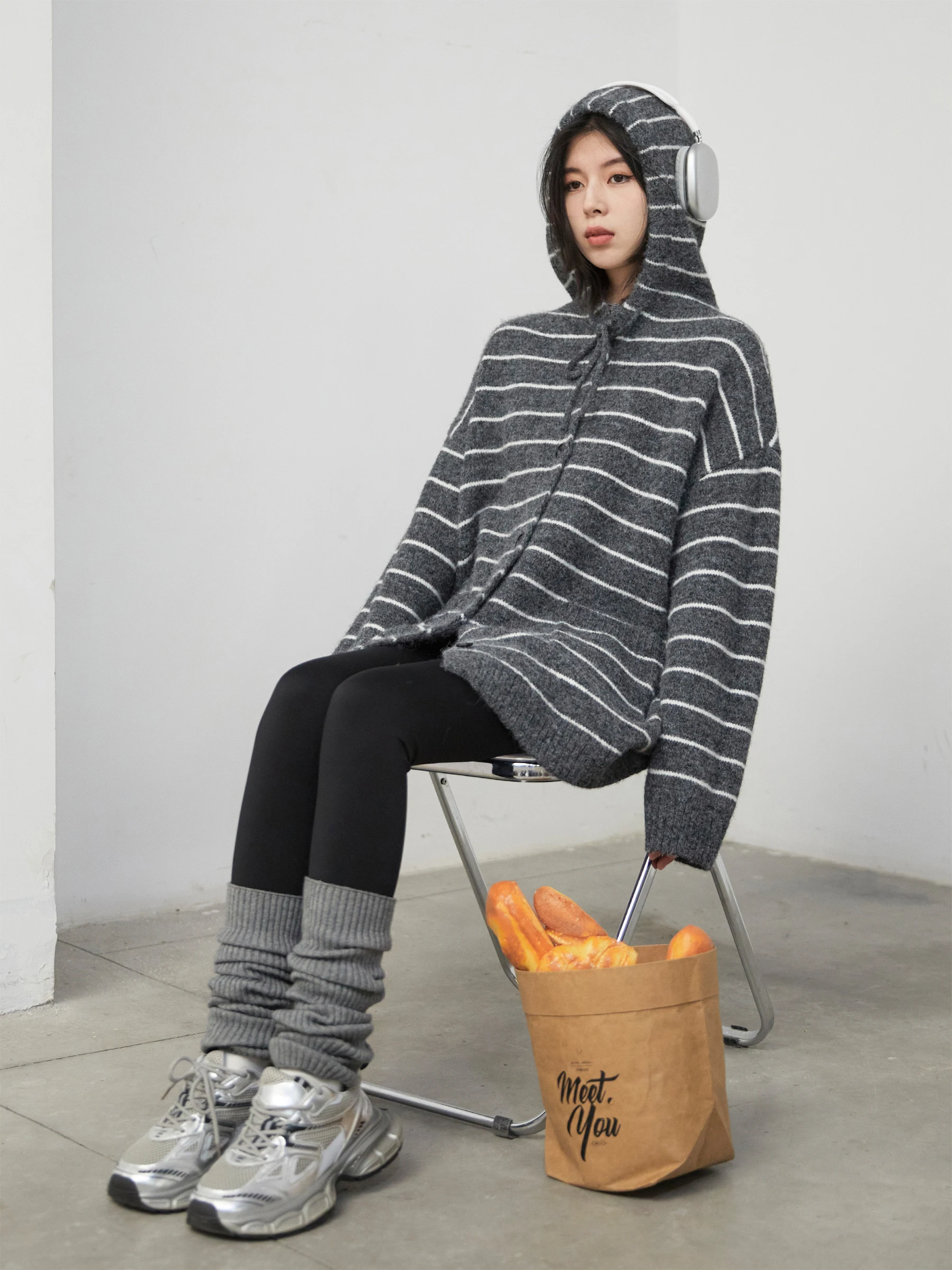 سترة نسائية كورية أنيقة من CHIC VEN سترات محبوكة فضفاضة غير رسمية مع قلنسوة برباط علوي سترة نسائية لخريف وشتاء 2025