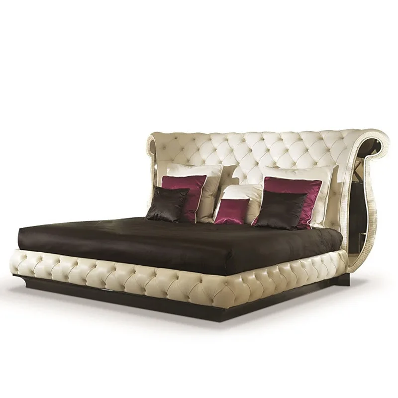 

Italian light luxury bedside table villa mansion master bedroom three drawers bedside table large apartment designer storage