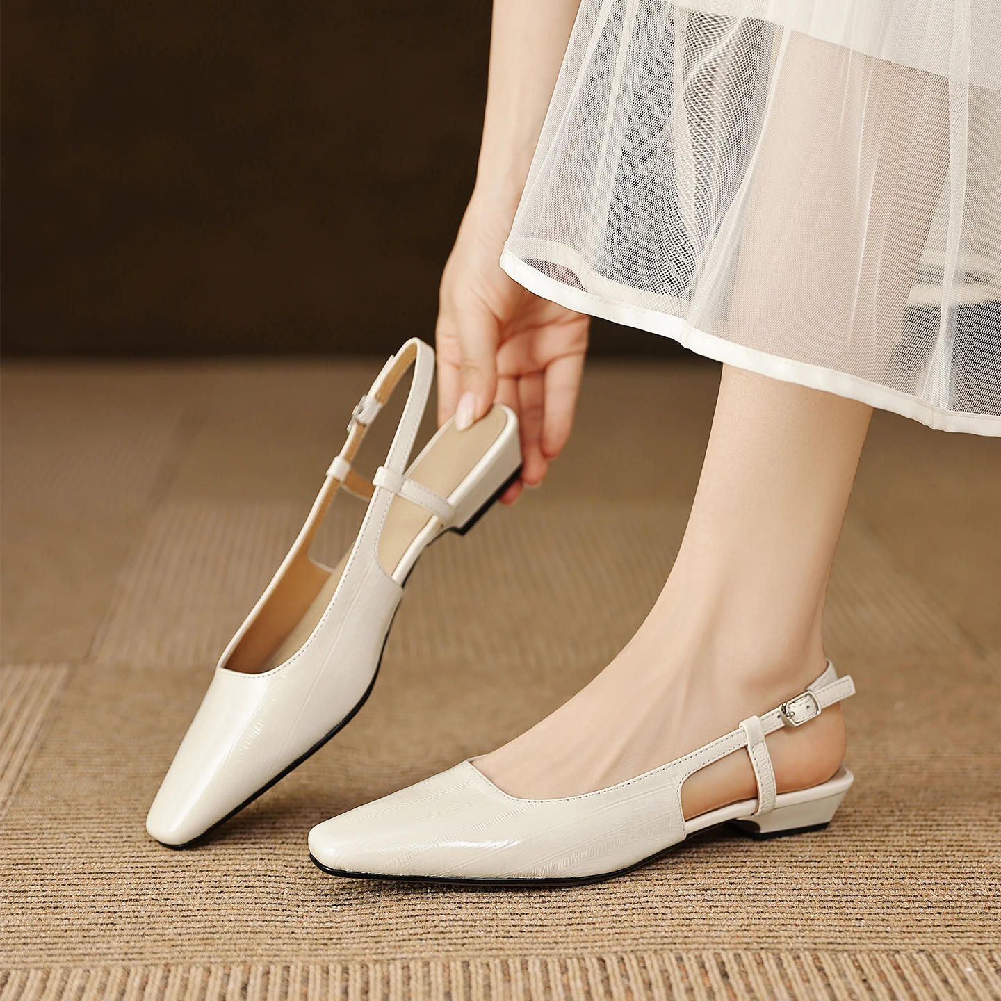 2026 new summer women sandals natural leather 22-25cm sheepskin+pigskin square toe back-buckle low-heel women shoes fashion