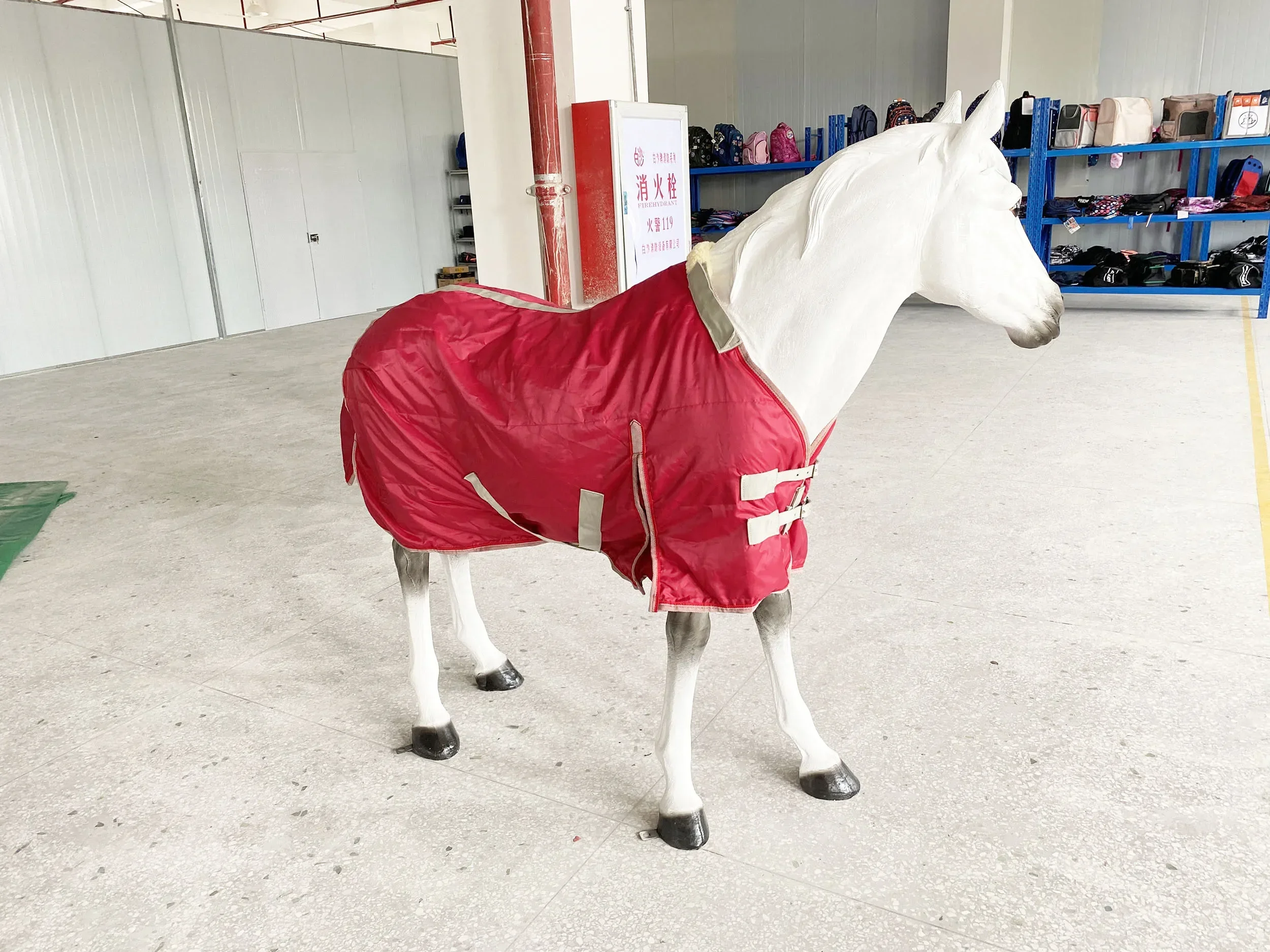 Tappeti da giorno per coperta calda per cavallo in pile invernale in tessuto impermeabile leggero per cavalli di vendita caldo