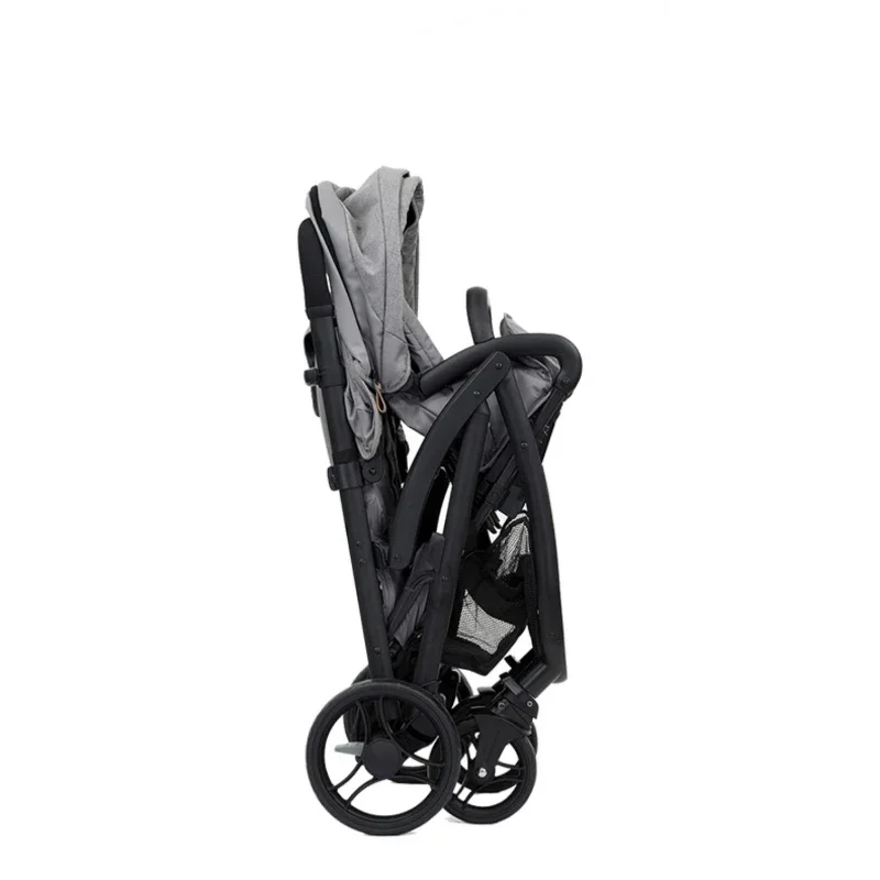 Twin strollers can sit and lie down, front and rear seats to walk the baby, and two-child strollers.