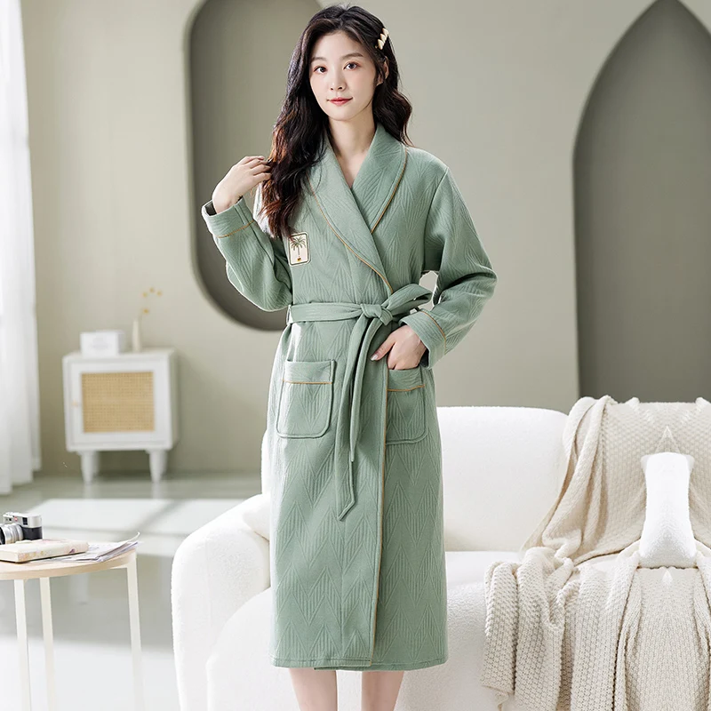 Three-Layers Cotton Women Bathrobes Thin Quilted Robe V Neck Long Dressing Gown Bride Bath Robe Kimono Warm Female Bathrobe Coat