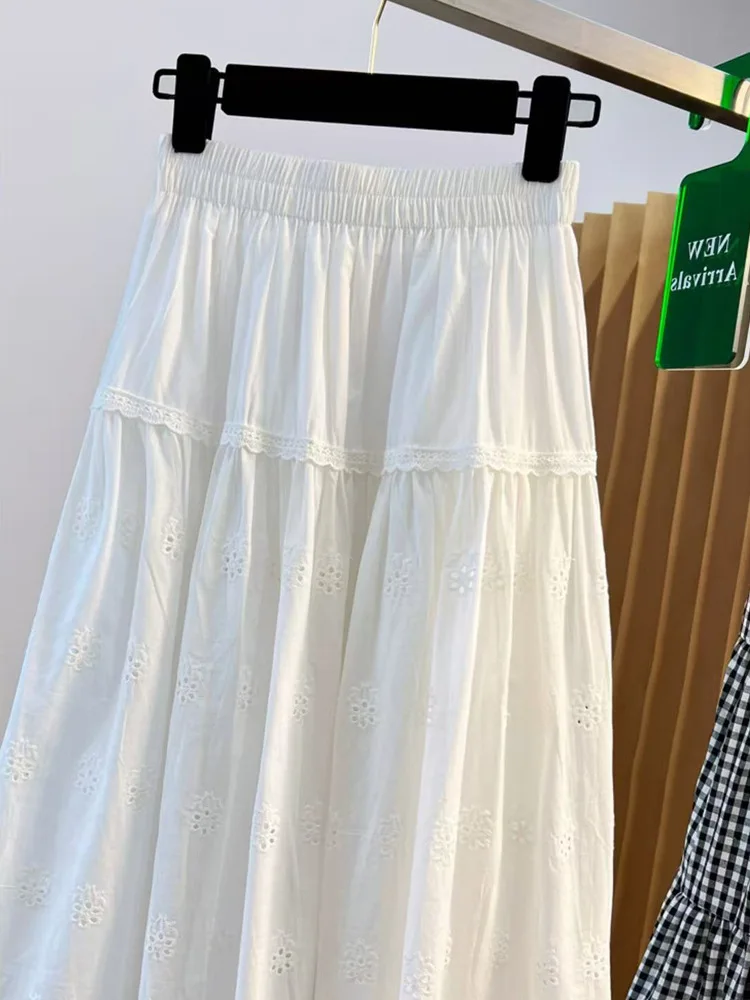 Spódnica midi w stylu boho z haftowanymi kwiatami, koronkowa, damska, biała, z wysokim stanem, idealna na wakacje i plażę, o kroju litery A.
