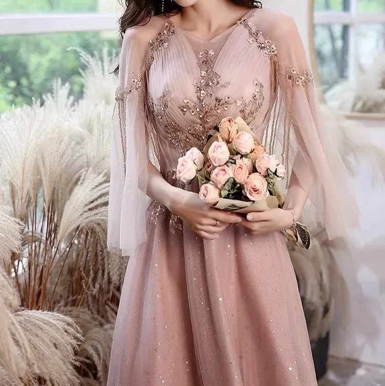 

Light Pink Bridesmaid Dresses With Long Sleeves O-Neck Illusion A-Line Appliques Beading Tulle Formal Prom Party Evening Gowns