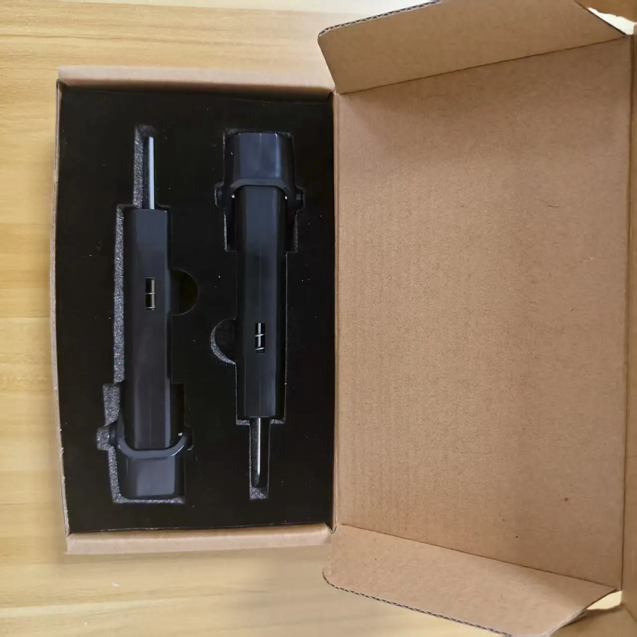 عبوتان من دبابيس الوزن شديدة التحمل (9.5/7.8 مم) - قفل آمن لأقصى أداءً في صالة الألعاب الرياضية وتدريبات القوة!