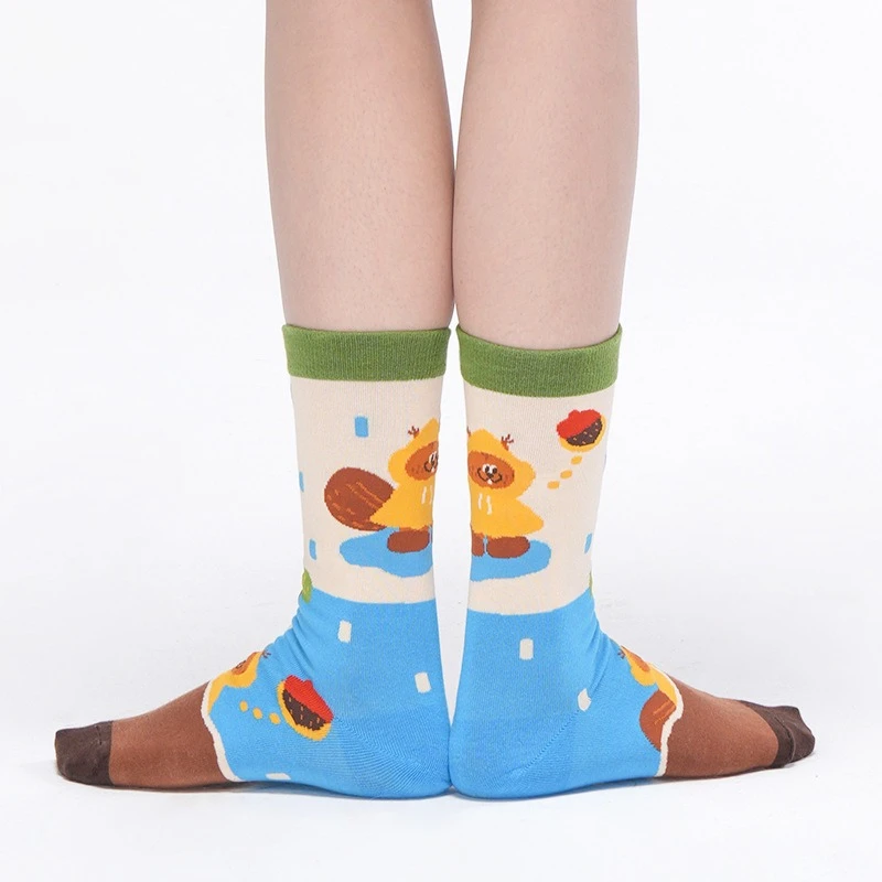 

Cartoon Little Squirrel Women's Socks Cute Harajuku Breathable Autumn Winter Fashion Crew Sock Women Retro Middle Tube Socks