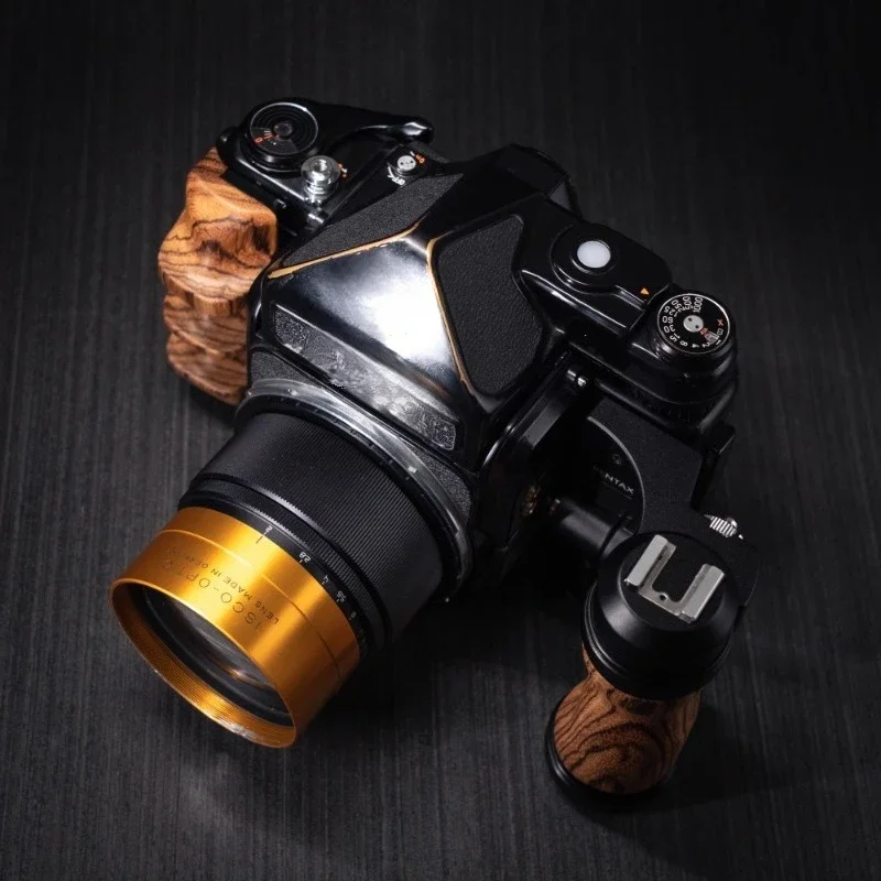 Suitable for Pentax 67 6x7 right-hand handle set, not original.