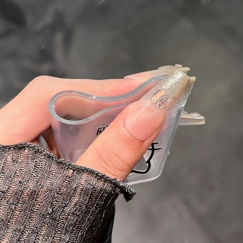 حافظة حماية شحن كاواي هالو كيتي الجديدة لهواتف آيفون وآي باد شحن سريع 20 وات حماية كابل الهاتف ضد التشابك