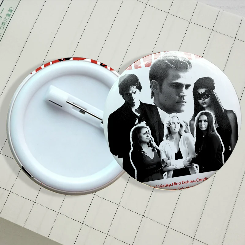 The Vampire Diaries Badges Round Brooch Lapel Pin Brooch Reflective Pin Tinplate Round Brooch Cartoon Cosplay Badges