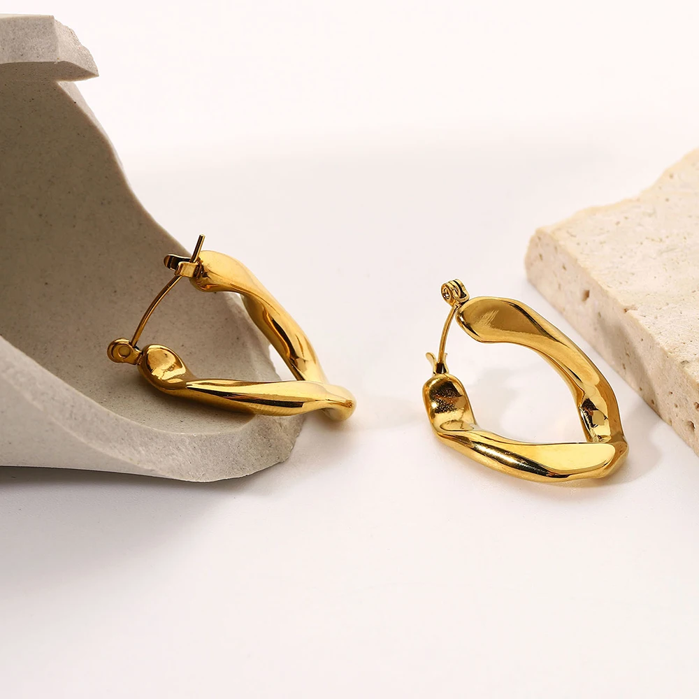 New Chunky IP 18K Gold Plated Stainless Steel Bold Cuban U Twisted Hoop Earrings for Women Tarnish Free Jewelry Gift