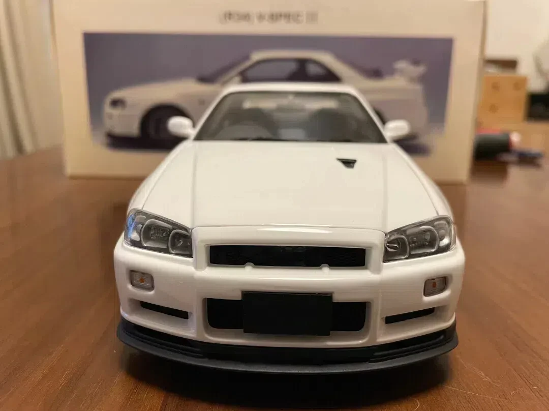 Autoart 1:18 R34 V Spec Skyline JDM Police Car Simulation Limited Edition All Open Alloy Metal Static Car Model Toy Gift