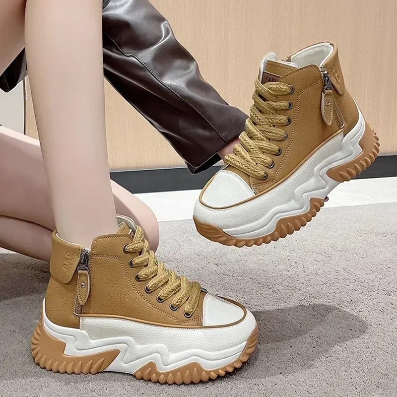 Zapatillas de deporte con plataforma para mujer, zapatos negros, zapatillas deportivas de cuero genuino para primavera y otoño, botas de moda que mantienen el calor, botines de invierno