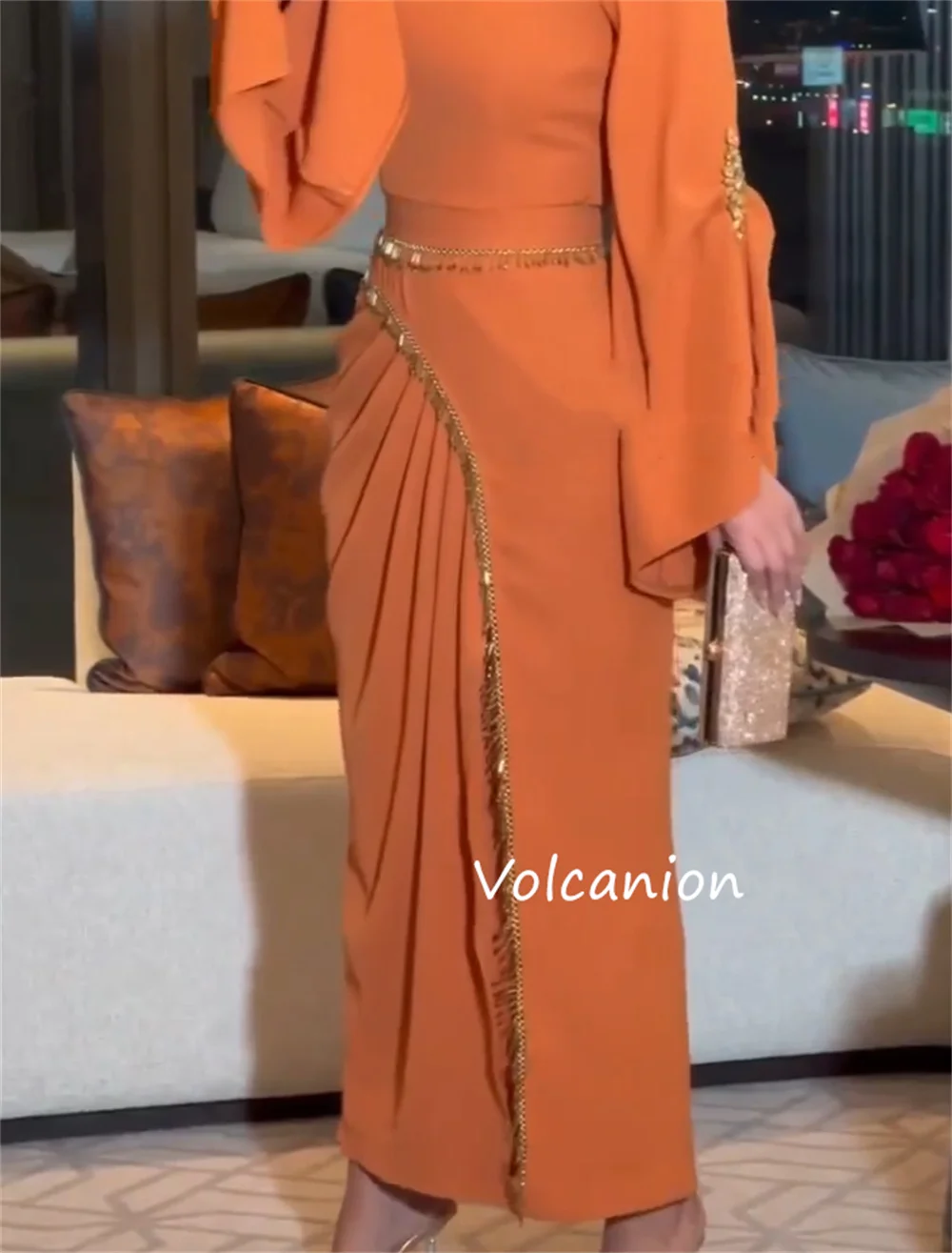 تخصيص الرعوية جيرسي مطرزة الطية مستقيم س الرقبة فساتين متوسطة الطول مناسبة مخصصة النمط الصيني الكلاسيكي