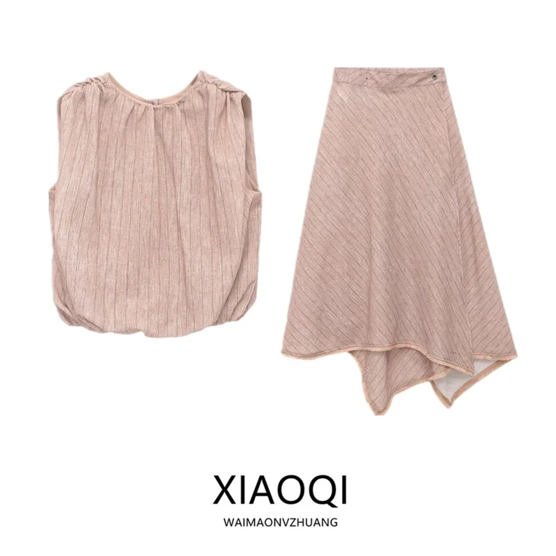 

Spring 2026 Women's Sleeveless round Neck Striped Balloon Style Top New Arrival Fashionable Casual Wear