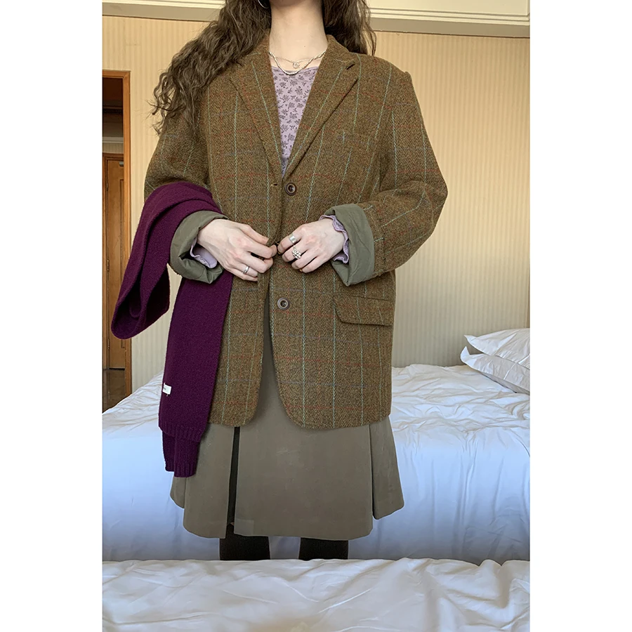 

HelloooEat Vintage Striped Woolen Suit Jaet Single Button Loose Versatile ape Outerwear for Women Straight Cut Daily Wear