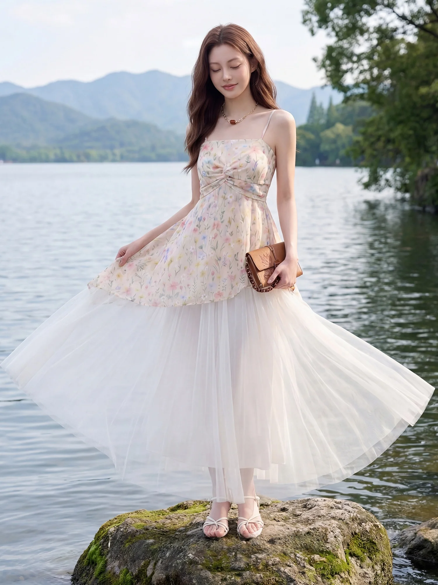 

Новая женская длинная юбка MiiXiaoKe с белым кружевом, А-силуэт, с высокой талией, с оборками, весна-лето