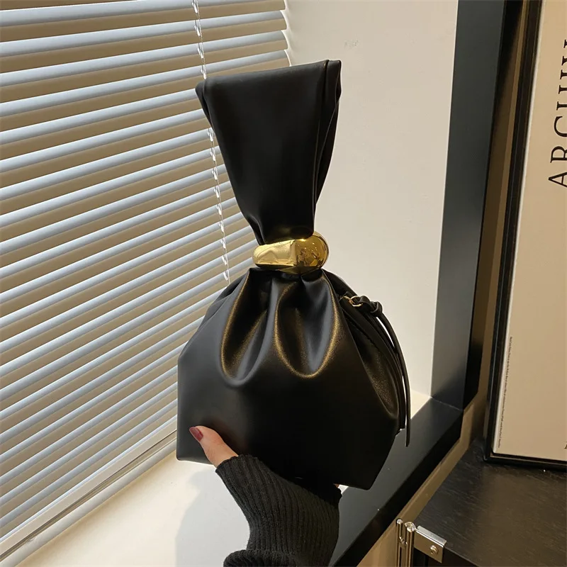 

2025 Winter Women's Vintage Bucket Bag, Genuine Leather Multi-way Shoulder Crossbody Purse, Retro Hobo Bag for Office Commute