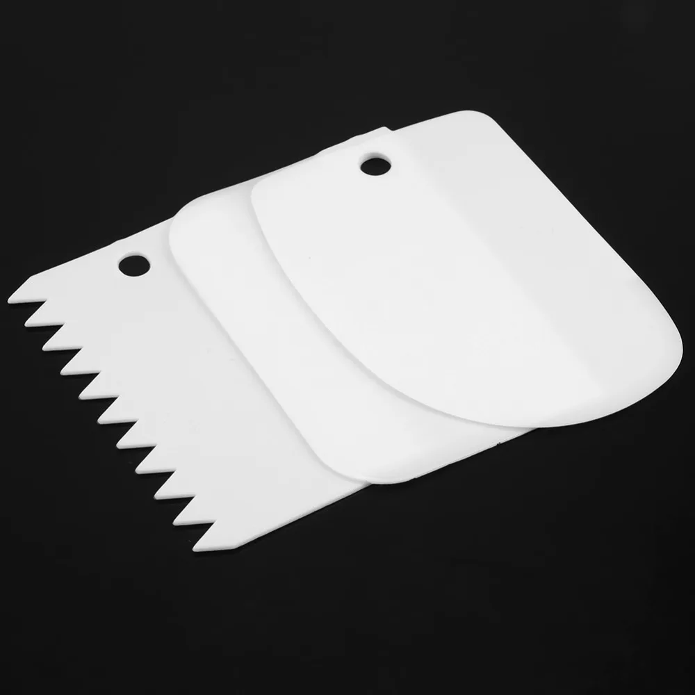 3PCS PP Baking Scraper Set Food Grade Non Stick Surface Dough Scraper Cutter Serrated Edge Different Shapes