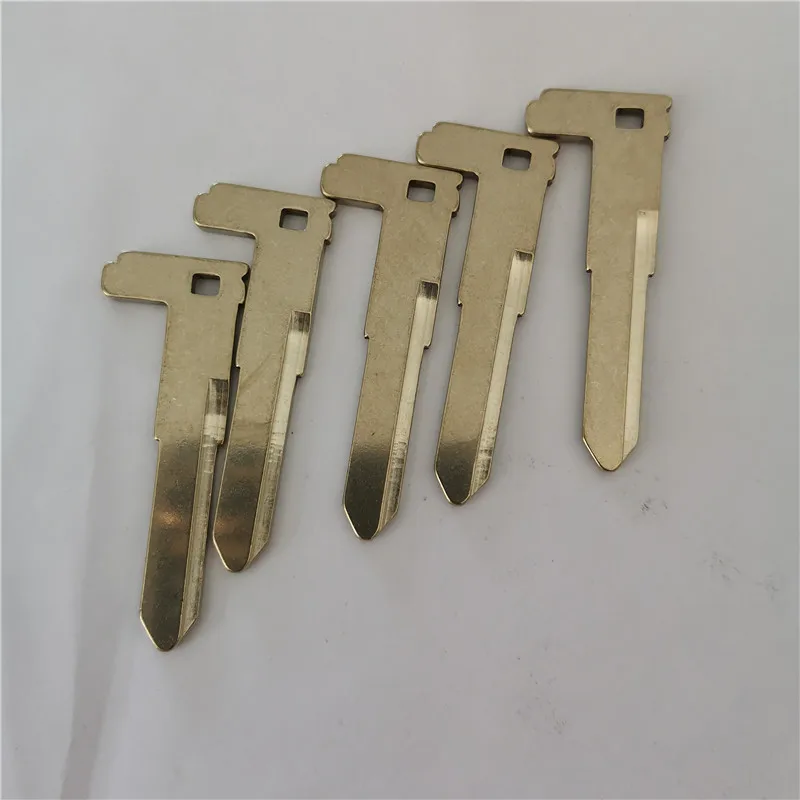 10PCS Emergency Insert Small Key Blade for Daihatsu Smart Remote Key