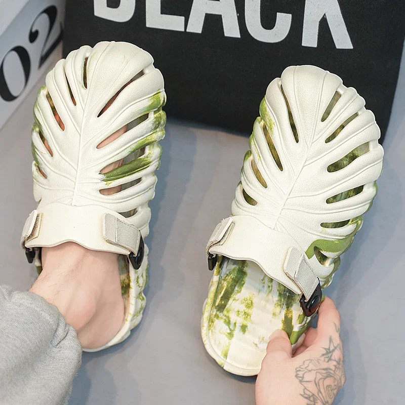 Рисунок 4 - Летние мужские и женские тапочки