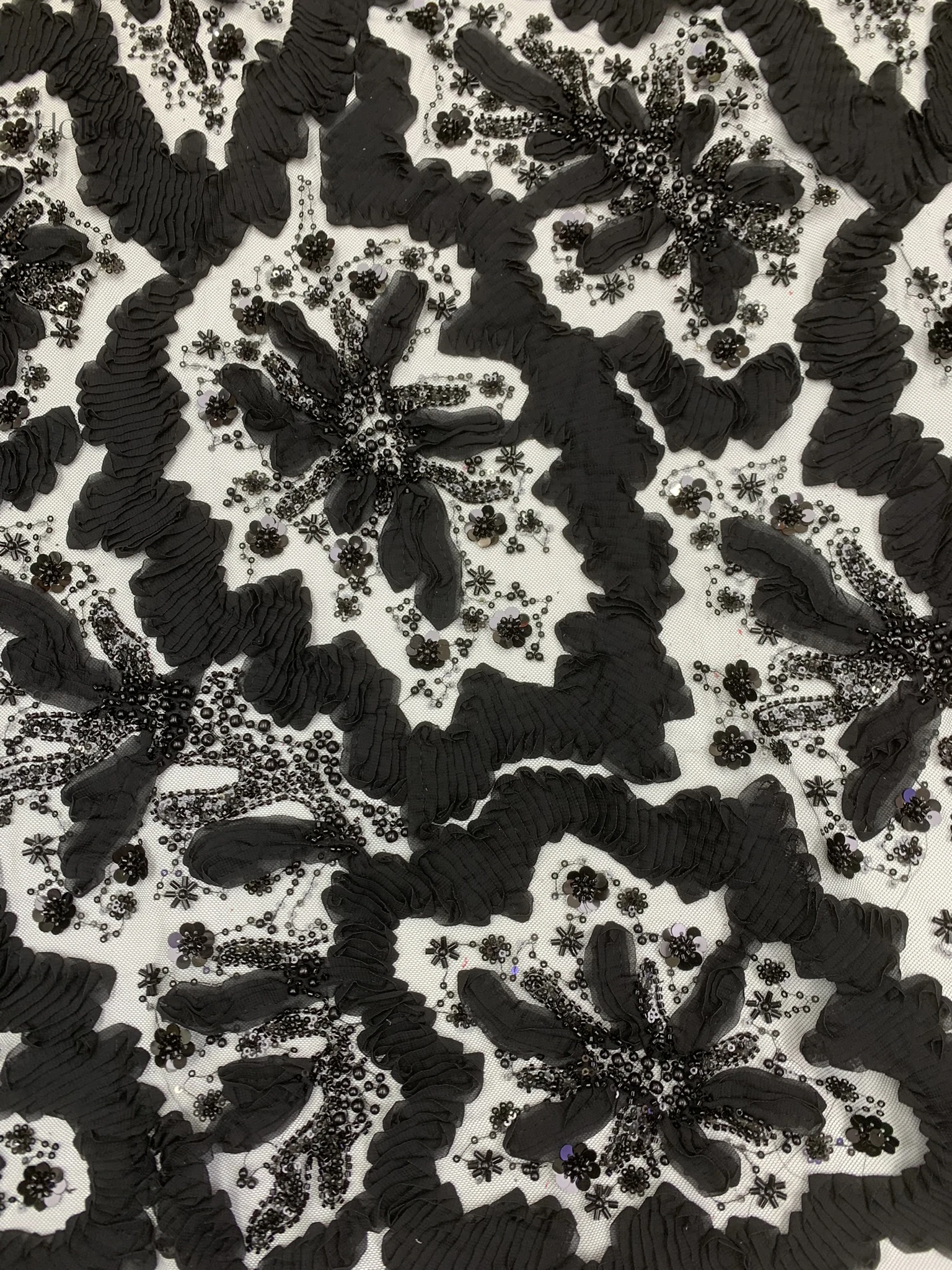 2025 Tessuto chiffon con paillettes di alta qualità Tessuto di pizzo chiffon Maglia francese Tessuto di pizzo Perline Tessuti di pizzo africano per cucire