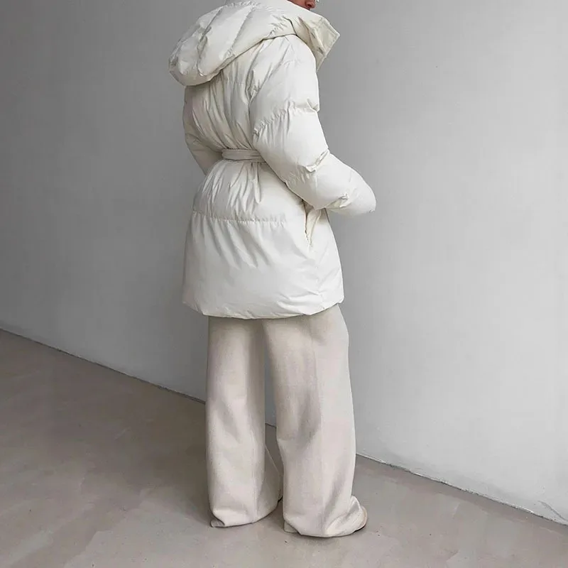 2025 Winter Mode Casual Lace-up Getailleerde Capuchon Halflange Jas Voor Vrouwen Elegante Effen Verdikte Katoenen Jas warme Jas