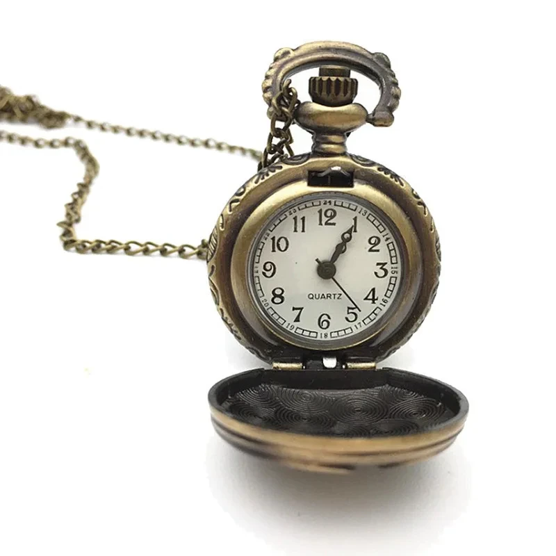 Collana con orologio da tasca a conchiglia in cervo delicato in bronzo, piccolo orologio da tasca, regalo, giocattoli economici per bambini