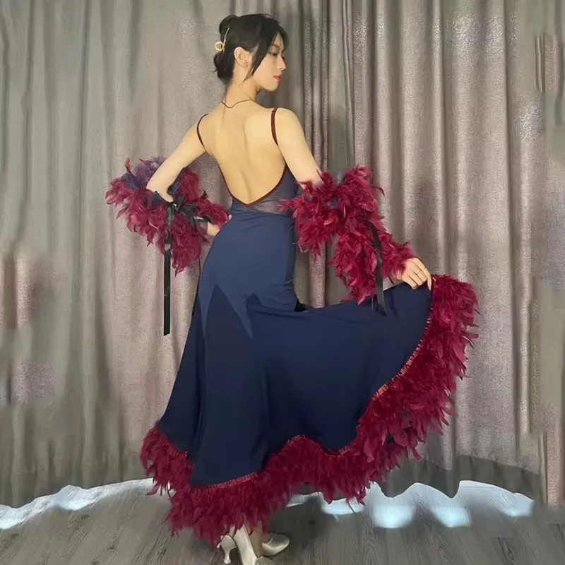 Vrouwen Nationale Standaard Dans Jurk Veren Mouwen Moderne Dans Kleding Sexy Backless Ballroom Danswedstrijd Jurk DN14480