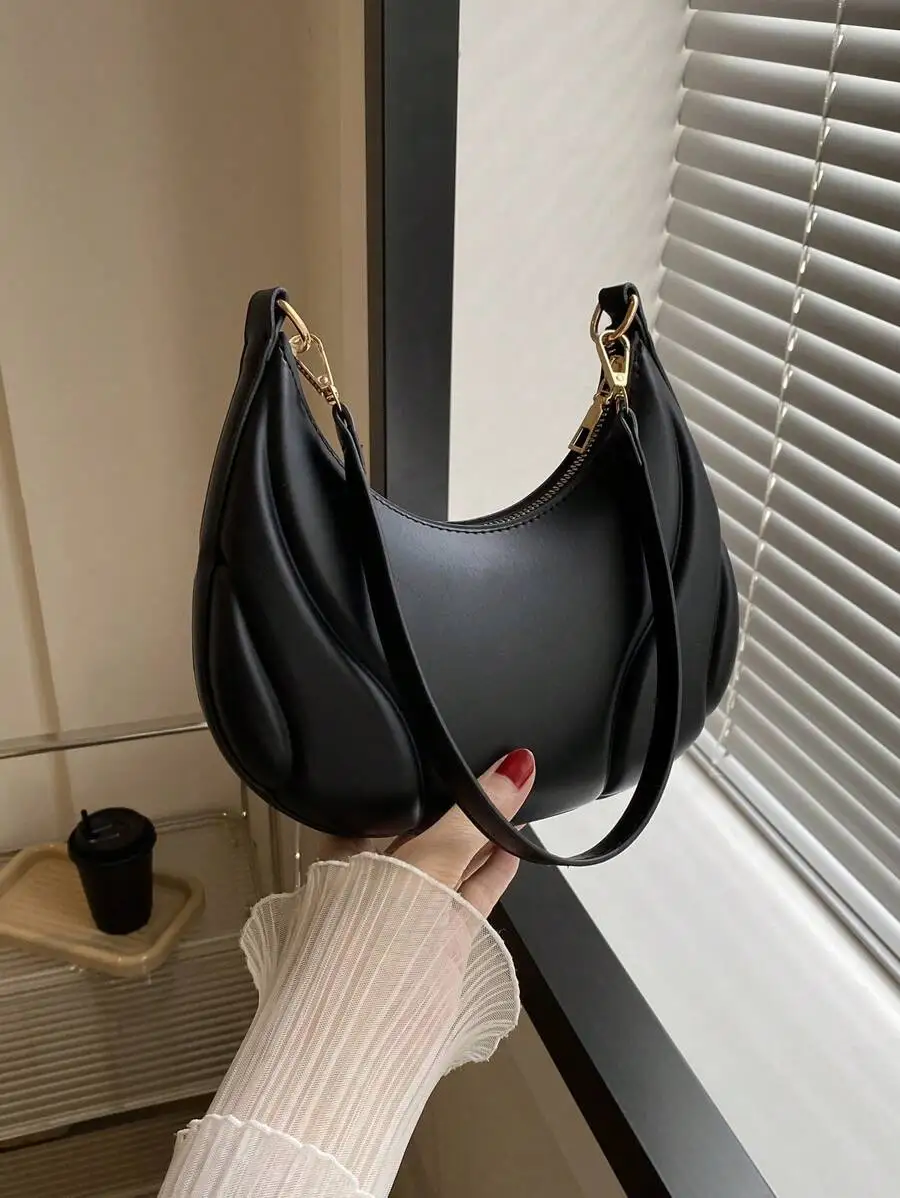

1pc Mini Crescent Handbag, Solid Color Acrylic Chain Decor, PU Material, Portable Elegant Zipper Shoulder Bag, Suitable For Girls Travel And Daily Use