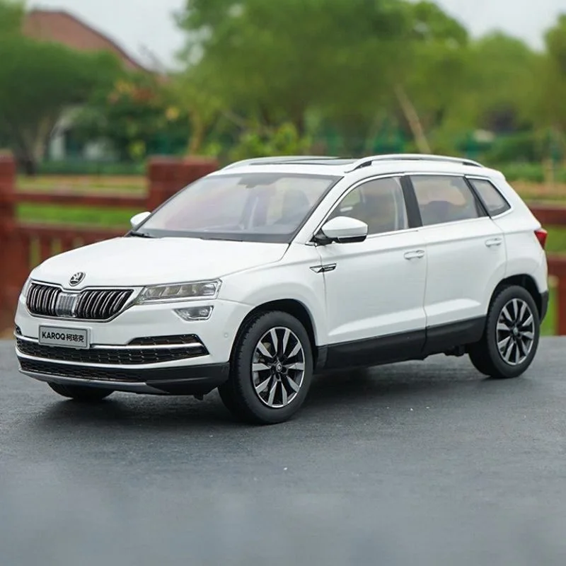 

1:18 SKODA KAROQ SUV Alloy Car Model Diecasts Metal Vehicles Car Model High Simulation Collection Childrens Toys Gift Decoration