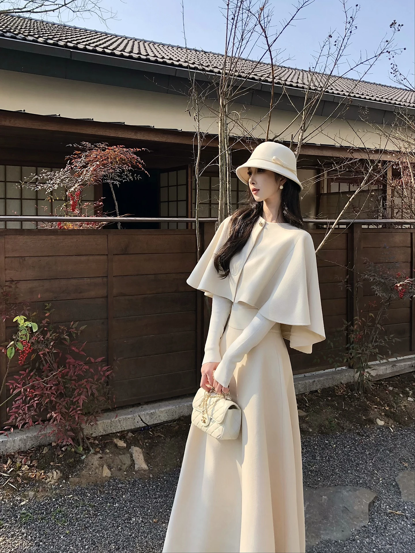 

Шерстяное пальто-накидка с завышенной талией для женщин от Onion, новая коллекция Зима 2025, молодежная модная женская верхняя одежда