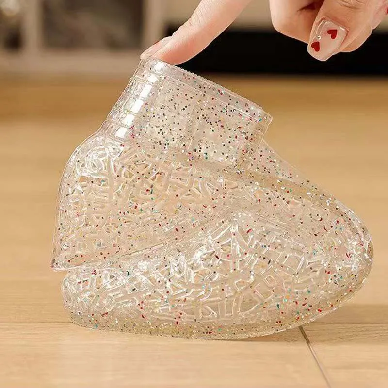 صنادل نسائية صيفية جديدة للارتداء في الهواء الطلق