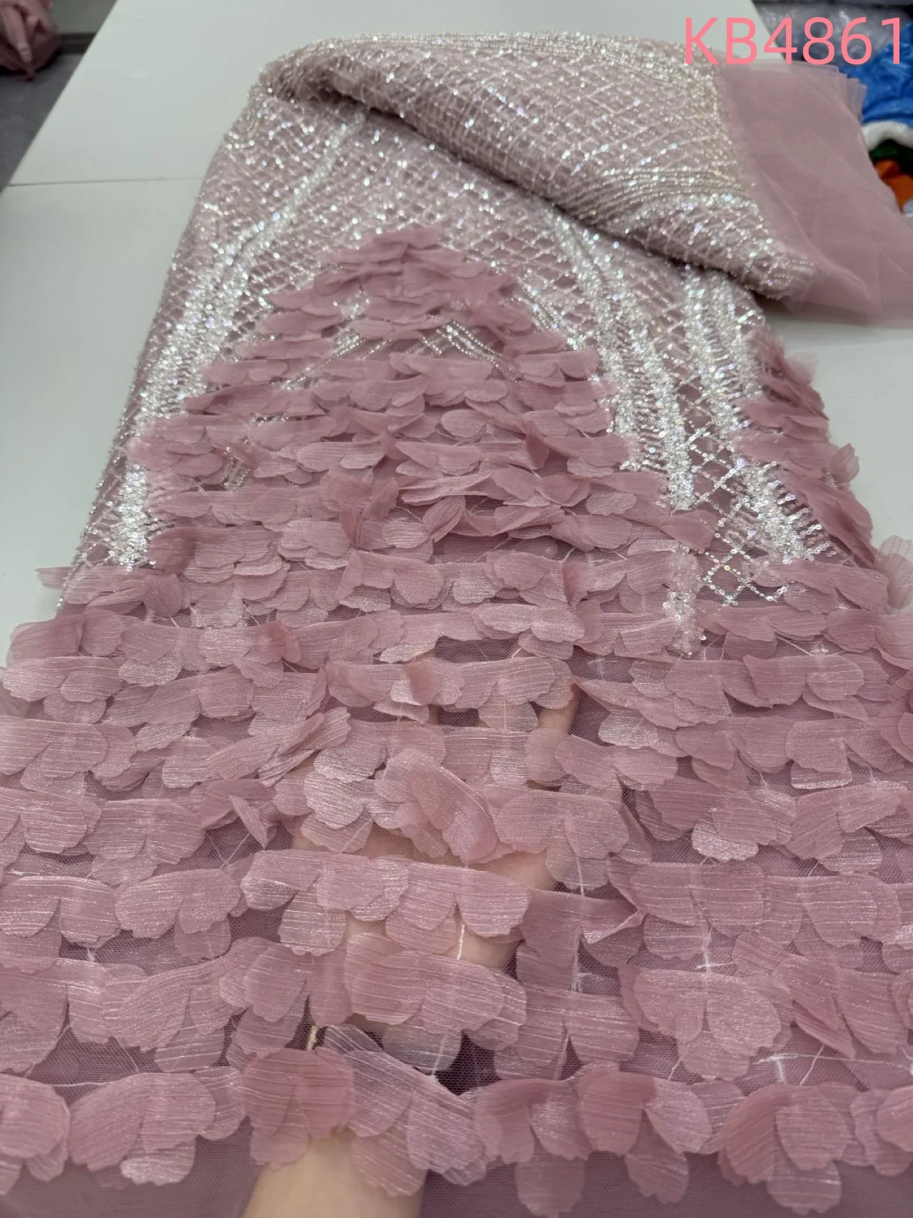 

Nigerian Sequin Lace With Beads Fabrics African Lace Fabric 5 Yards High Quality 2024 3D Flower Beaded Lace For Sewing KB4861