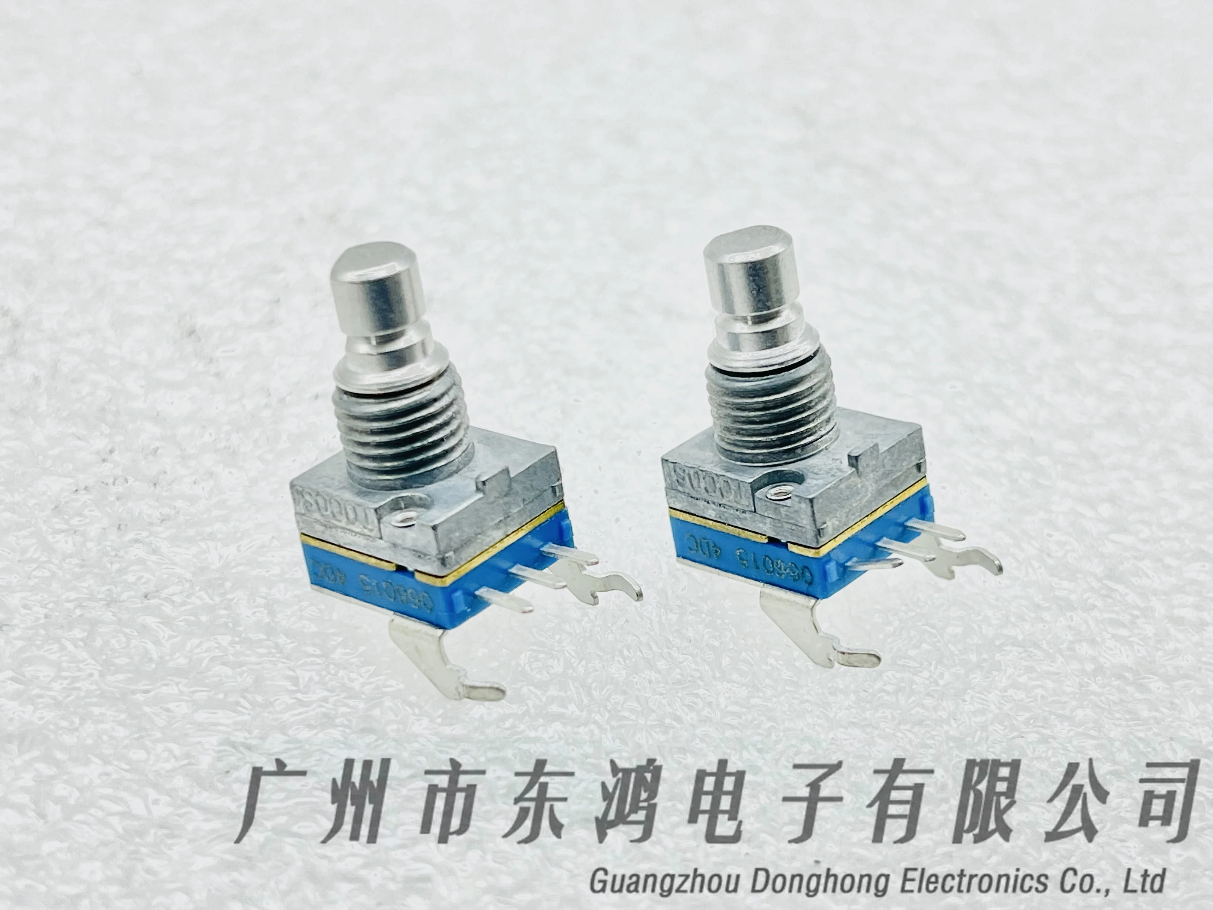 1PCS TOCOS Japan TP96N1019 Single link A10K Walkie-Talkie with bracket shaft length 12mm