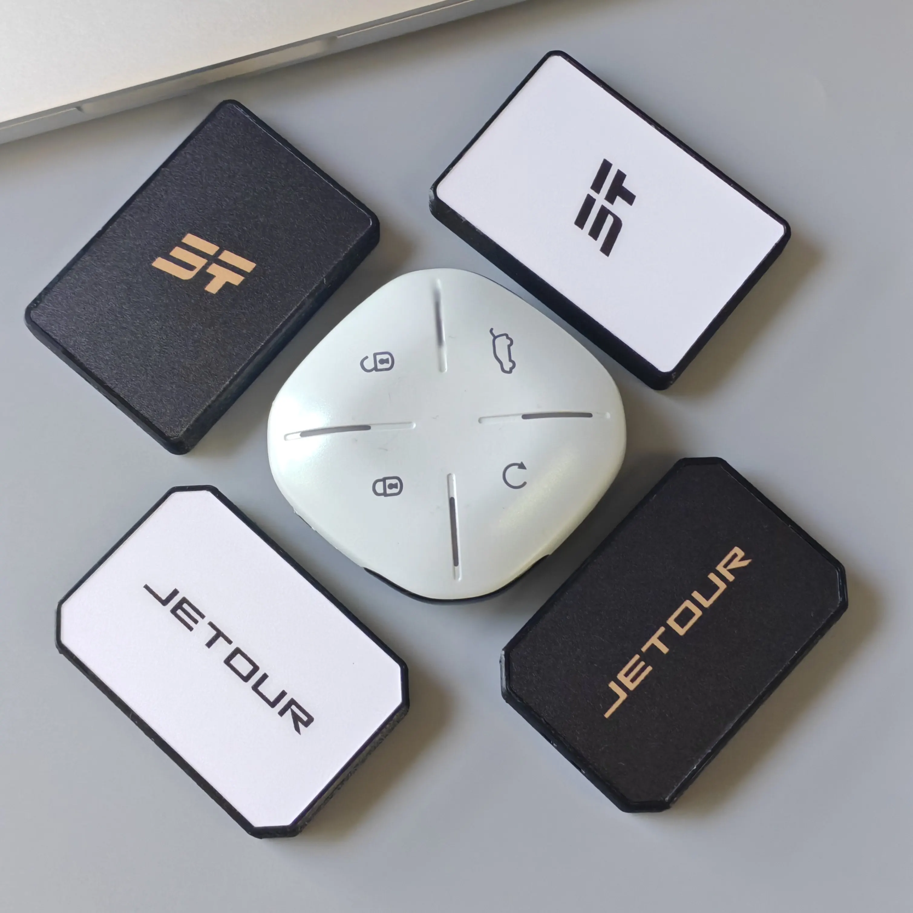 Jietu Dasheng Intelligent Key Assembly Black and White Gold Extremely Simple Personalized Replacement Key Shell Modification