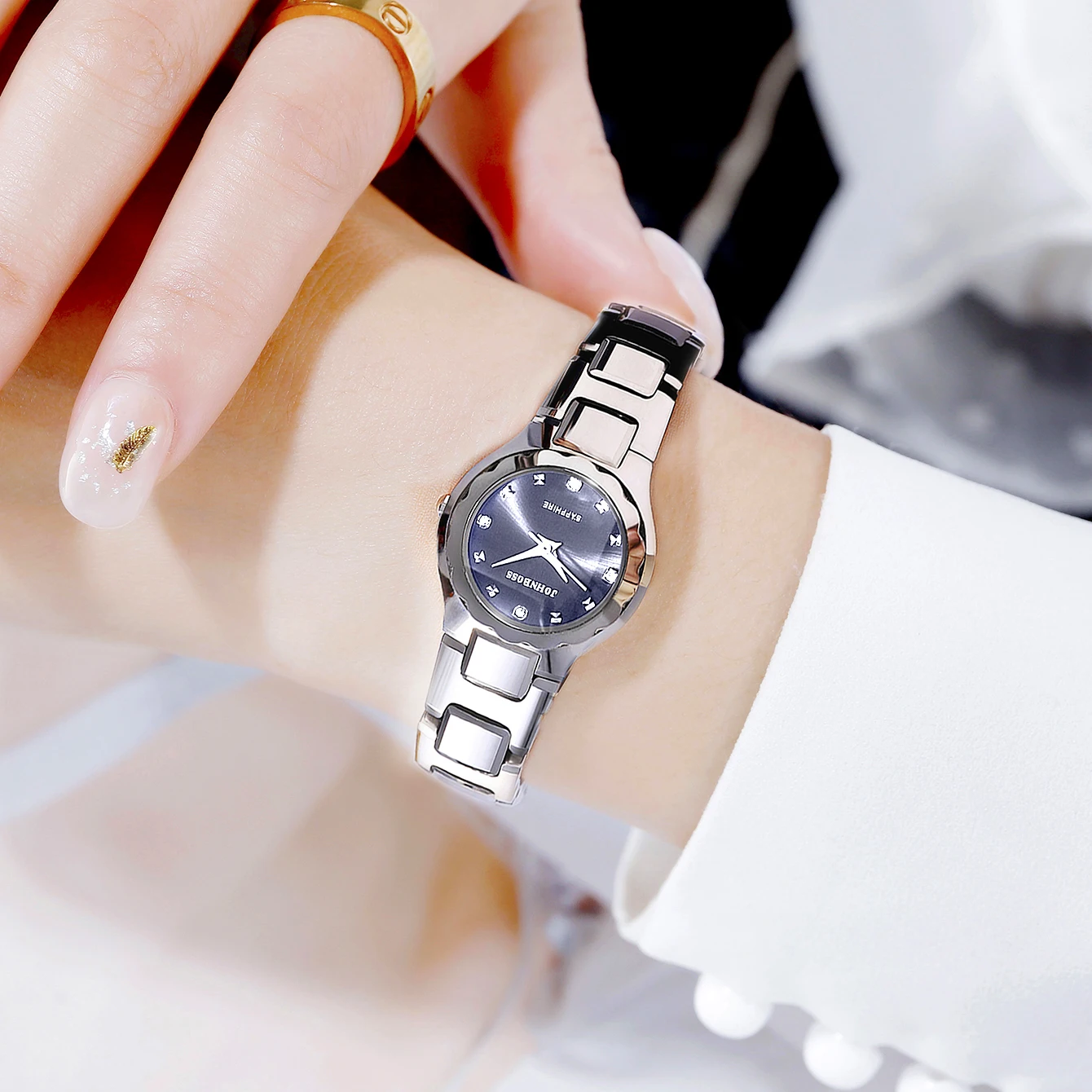 OUPAI круглые женские кварцевые часы из вольфрамовой стали, повседневные маленькие и изысканные женские часы со шкалой со стразами