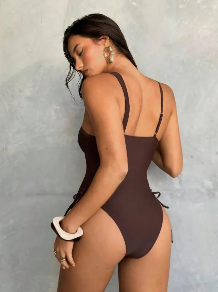 Design Sense Hollowed out One-Piece Swimsuit with Side Straps Hanging Neck High Cut Sexy Women's Top