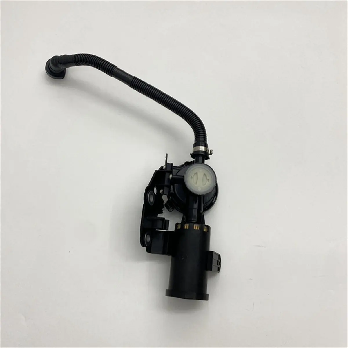 Super Sale Vapor Tank Exhaust Solenoid Valve with Leak Diagnostic Module Fuel Tank Exhaust Pipe 16137404081 for BMW X3 X4