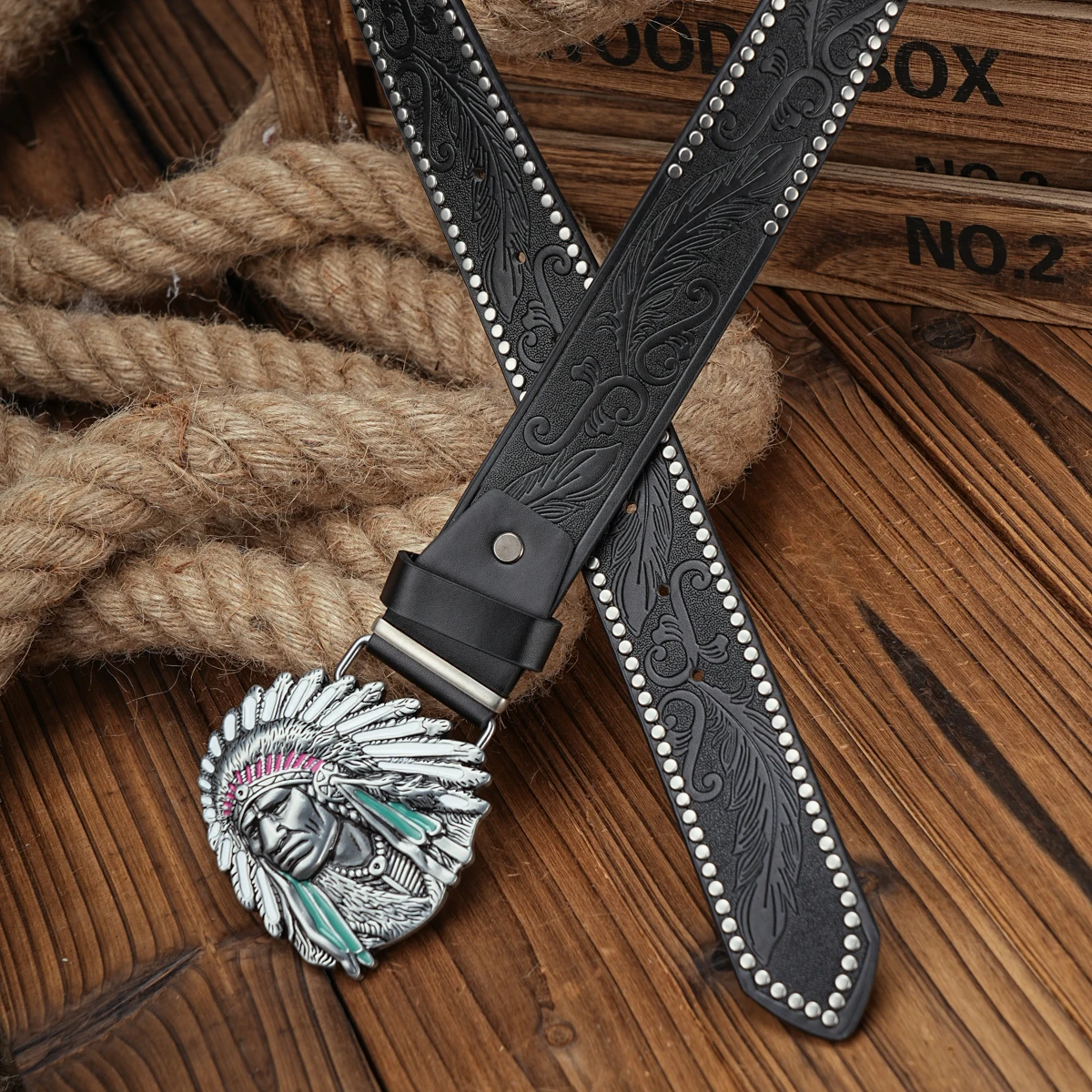 Ein lässiger, individueller und Retro-Gürtel, Kleidungsaccessoire im Western-Stil, Metallschnalle, PU-Gürtel, geeignet für Männer und Frauen. – Detail 2