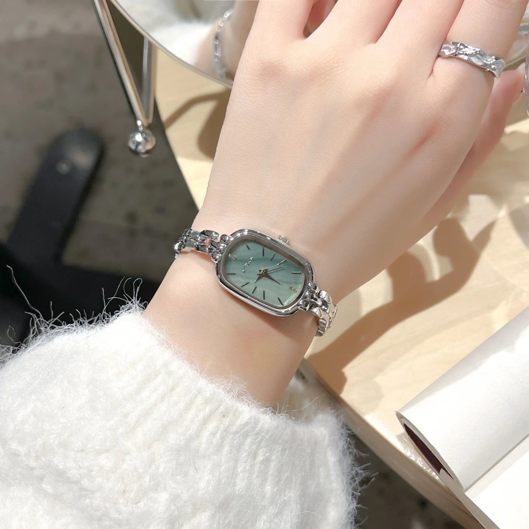 Thin Bracelet Watch Women Exquisite Silver Watch for Women Light Luxury Fashion Shell Dial Textured Quartz Wristwatch Clock Gift
