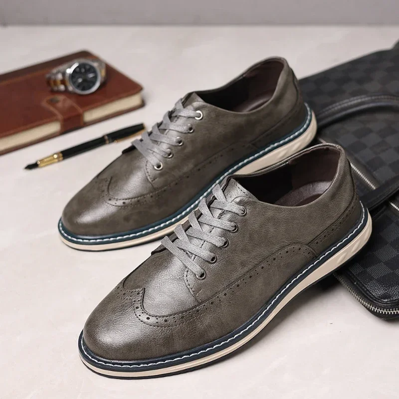 ผู้ชายหรูหรา Brogue รองเท้าคุณภาพสูงสไตล์อังกฤษผู้ชาย Oxford รองเท้าแฟชั่น LACE-Up Flats Designer Handcrafted ผู้ชายรองเท้าแต่งงาน