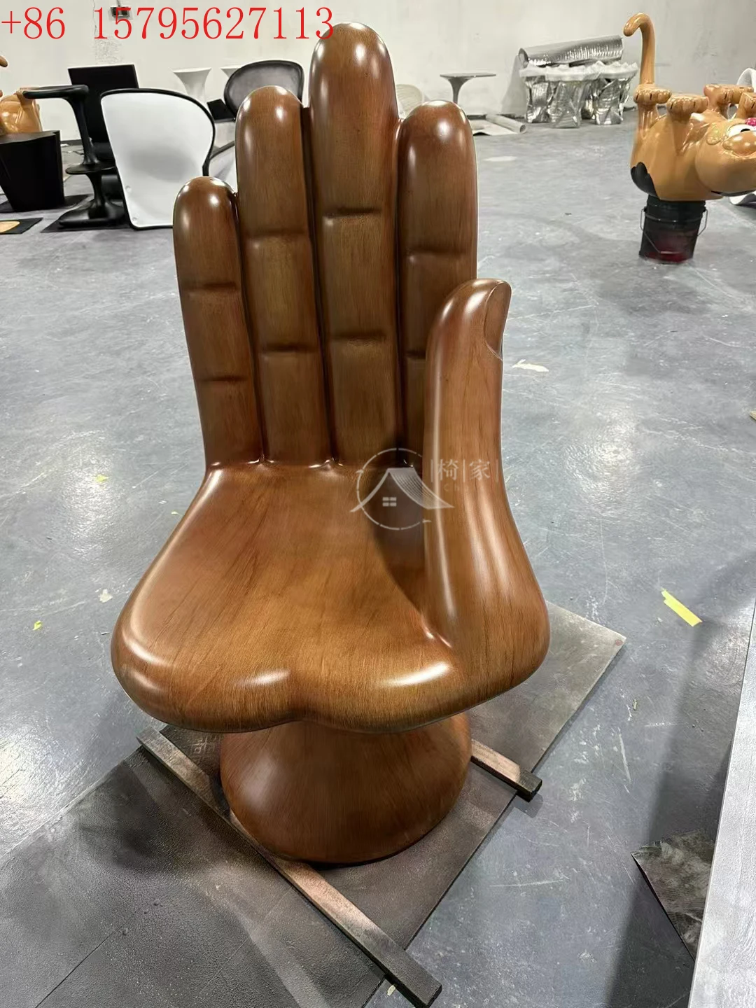 Nordic art Buddha palm shape backrest fiberglass special-shaped leisure chair