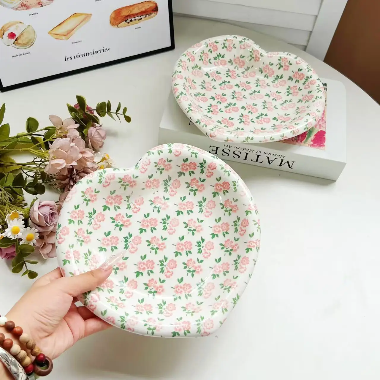 Shili Peach Blossom Ceramic Peach Heart Plate High Value Household New Underglaze Color Vegetable Rice Dessert Cake Plate