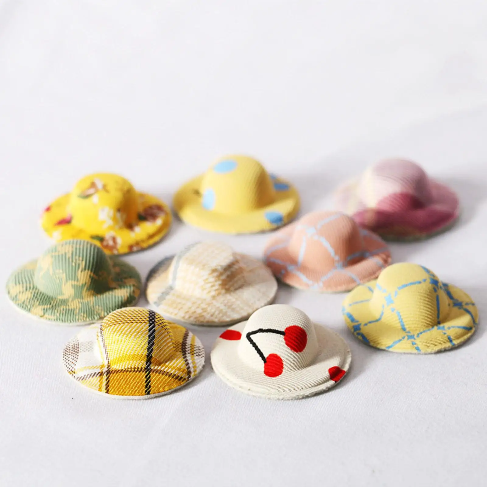 9 Pieces 1:12 1:6 Scale Dollhouse Hats Doll Accessories Decoration Pretend Play for Shop Garden Hall Living Room Ornaments