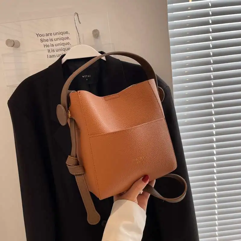 

Spring Summer 2023 Retro Small Batch Design Large Capaci Buet Bag Commute Casual Crossbody Bag Personali Buet Bag