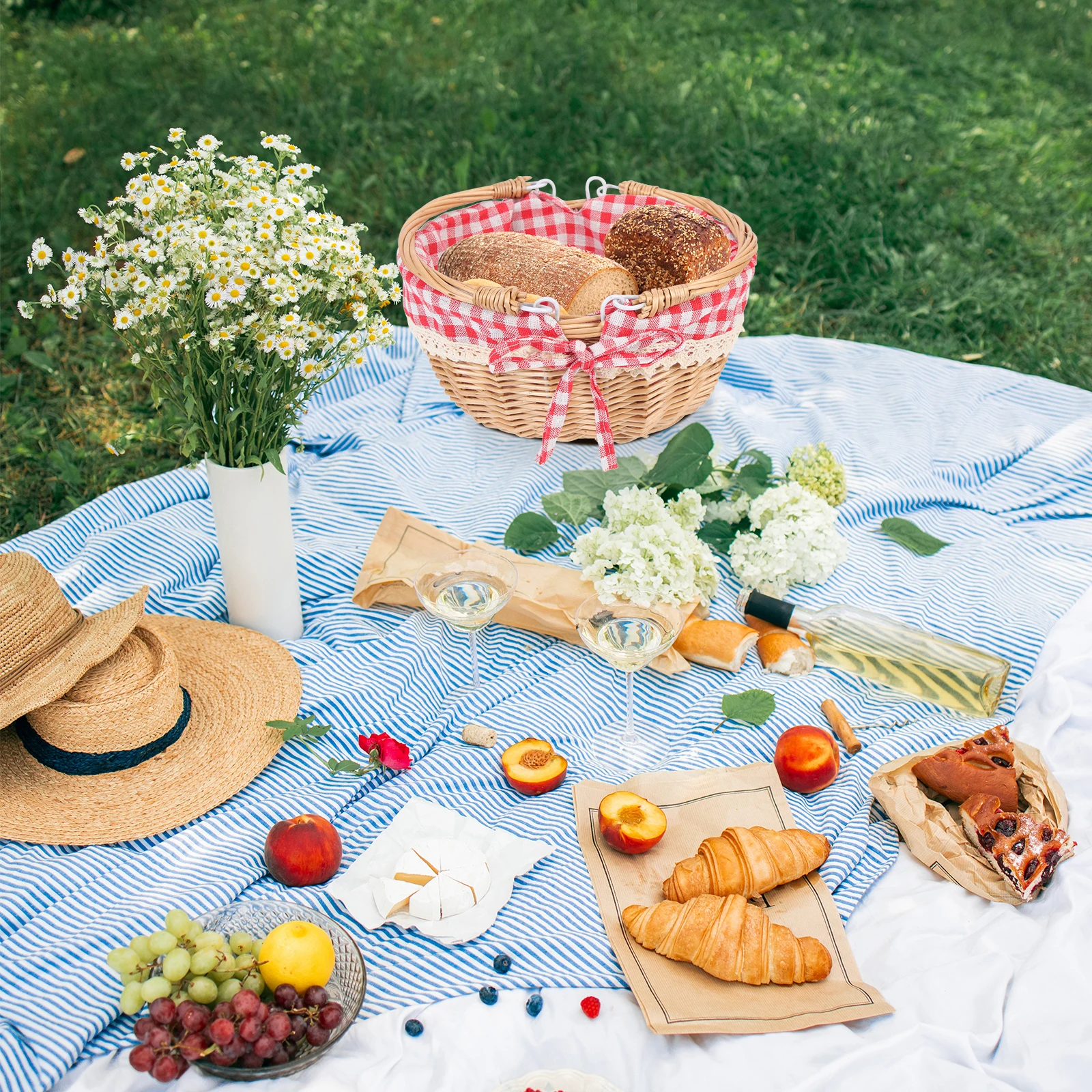

Rattan Woven Small Red Gingham Lid Shopping Handmade Basket Gift Storage Baskets Portable Handle Home Decor Container