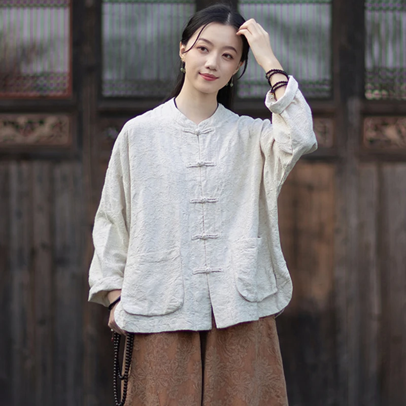 

Женские повседневные куртки из хлопка и льна, Новое поступление, осень 2025 года, винтажная свободная женская верхняя одежда в китайском стиле с воротником-стойкой, пальто M2018