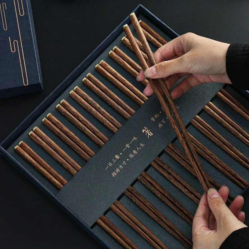 

Деревянная подарочная коробка с куриными крыльями в китайском стиле, набор палочек для еды, высококачественная подарочная коробка для подарков, кухонные палочки для суши в японском стиле